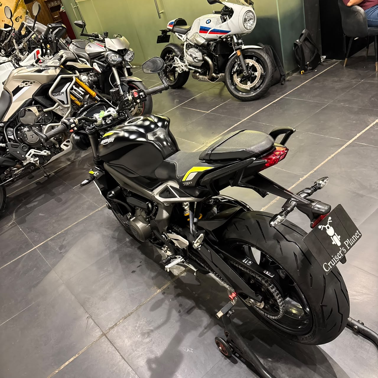 TRIUMPH STREET TRIPLE RS (2021)