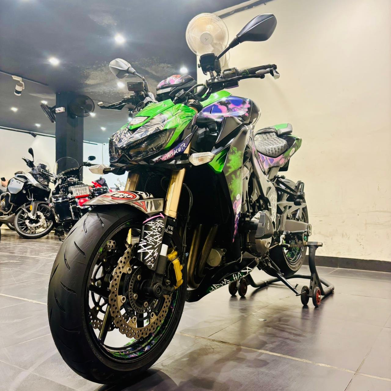 KAWASAKI Z1000