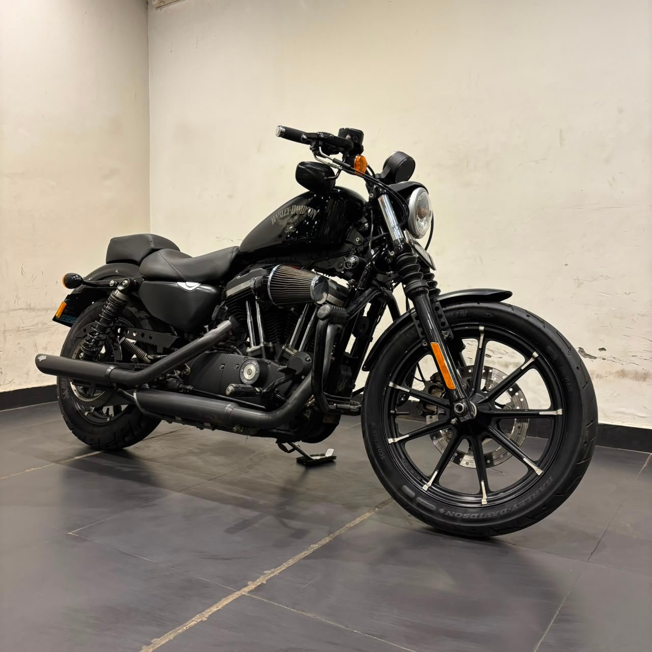 HARLEY DAVIDSON IRON 883 (2018)