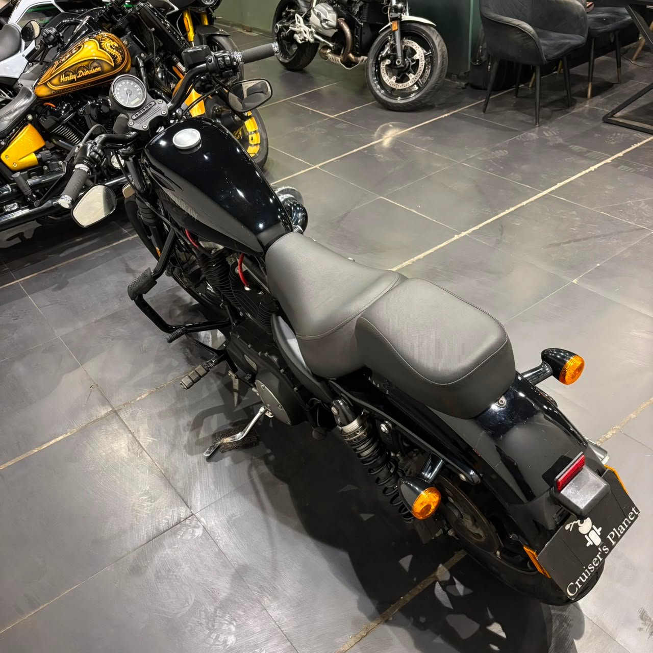 HARLEY DAVIDSON IRON 883 (2018)