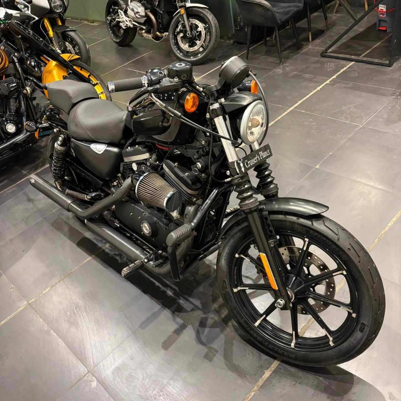 HARLEY DAVIDSON IRON 883 (2018)