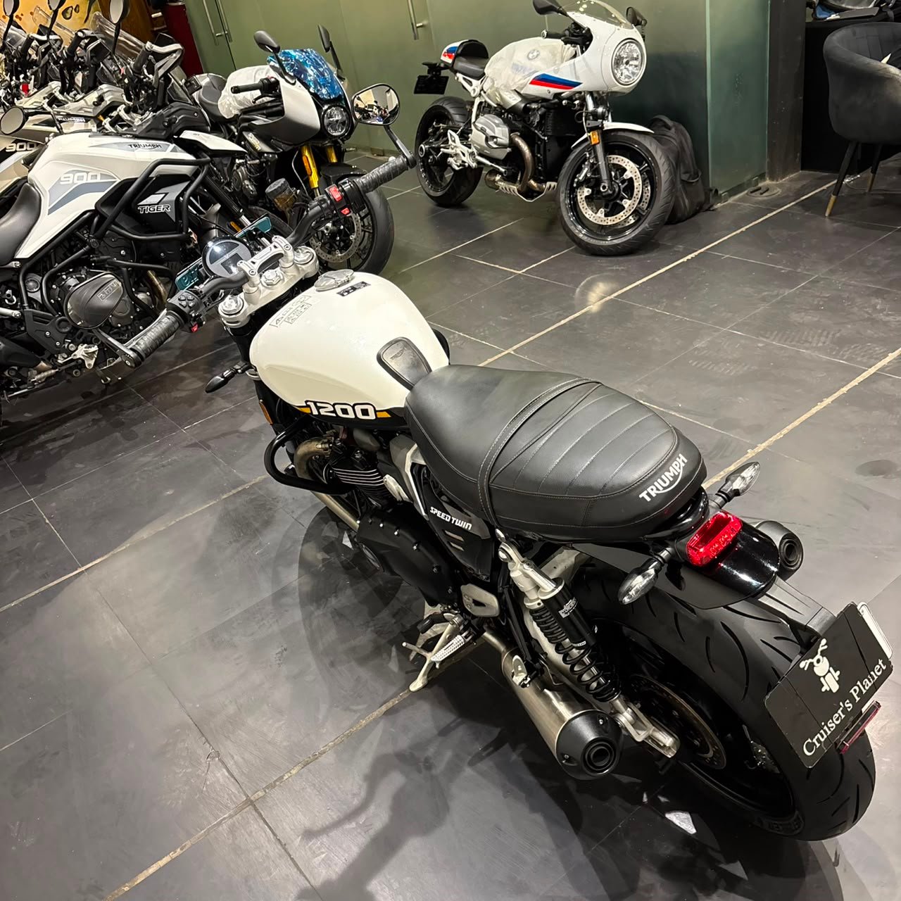 TRIUMPH SPEED TWIN 1200