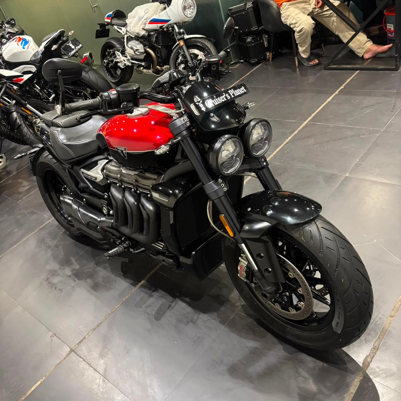 TRIUMPH ROCKET 3 STORM R