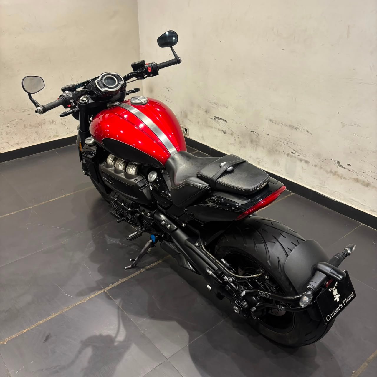 TRIUMPH ROCKET 3 STORM R