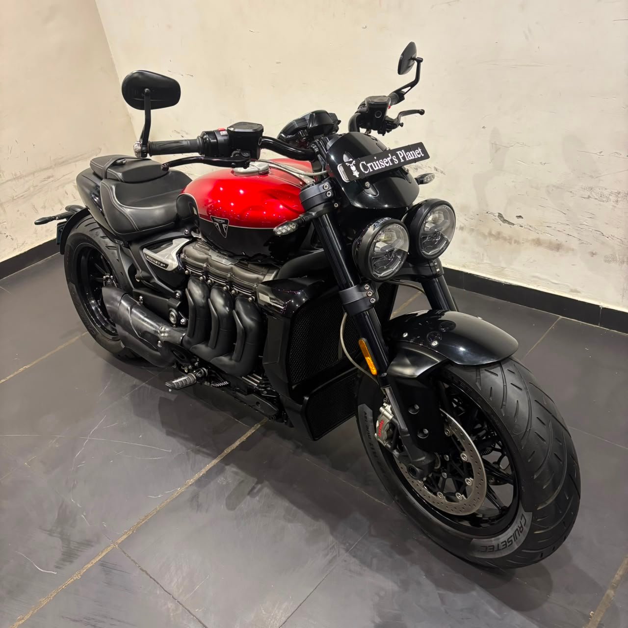 TRIUMPH ROCKET 3 STORM R