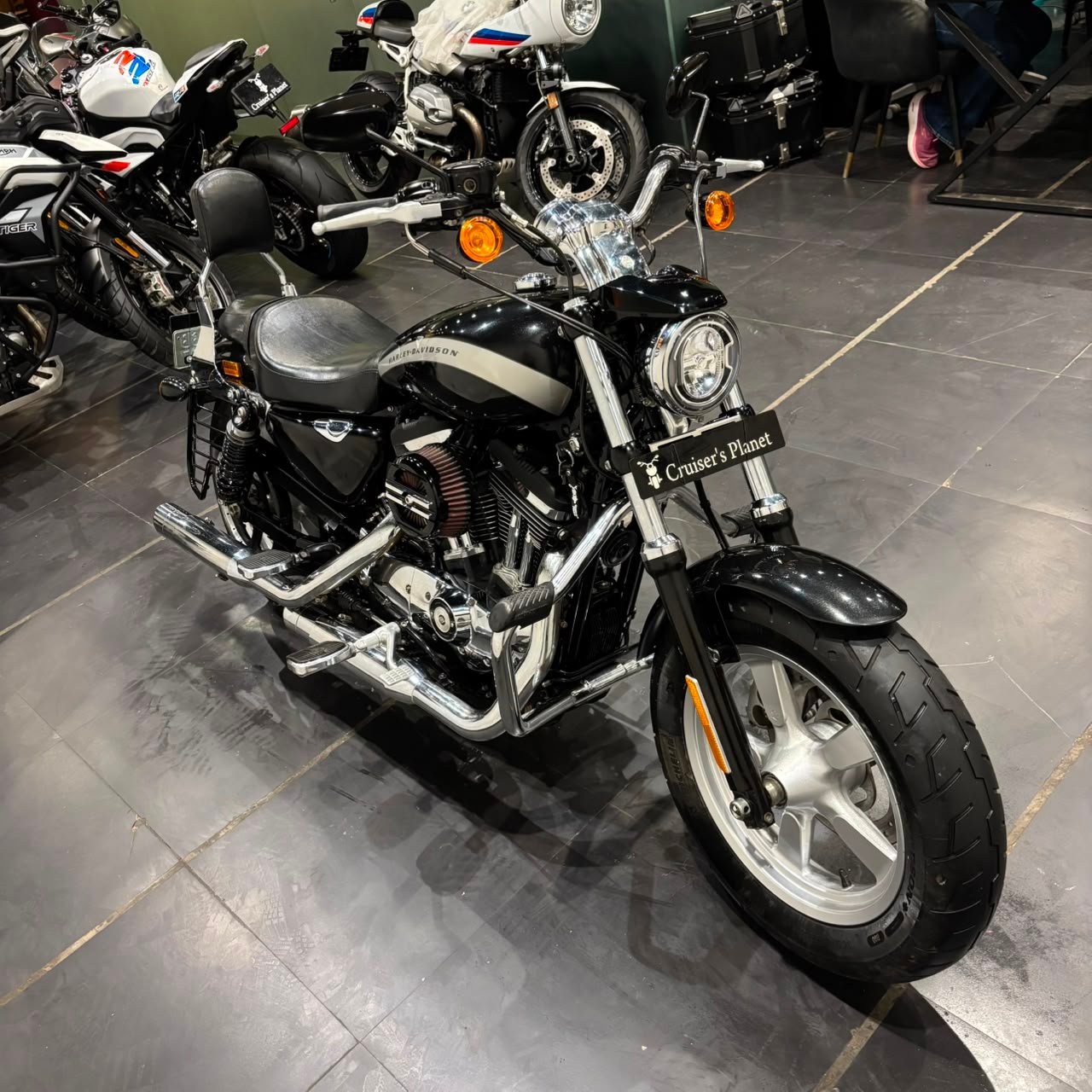 HARLEY DAVIDSON CUSTOM 1200