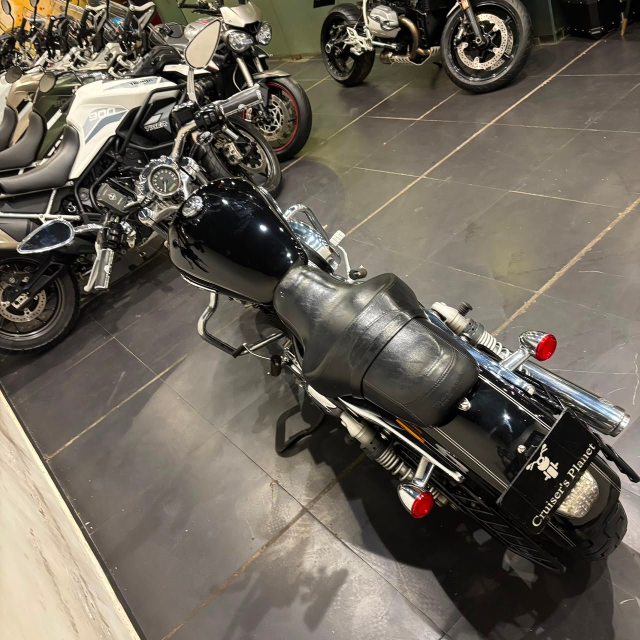 HARLEY DAVIDSON CUSTOM 1200 (2019)