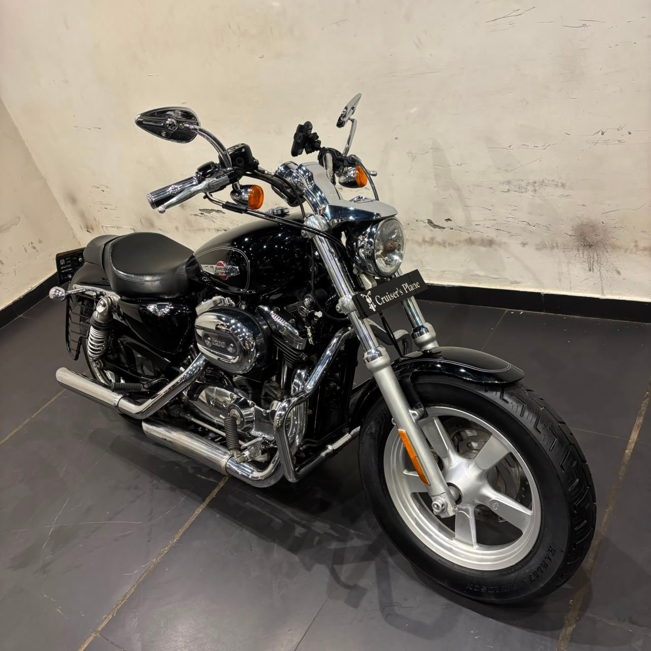 HARLEY DAVIDSON CUSTOM 1200 (2019)