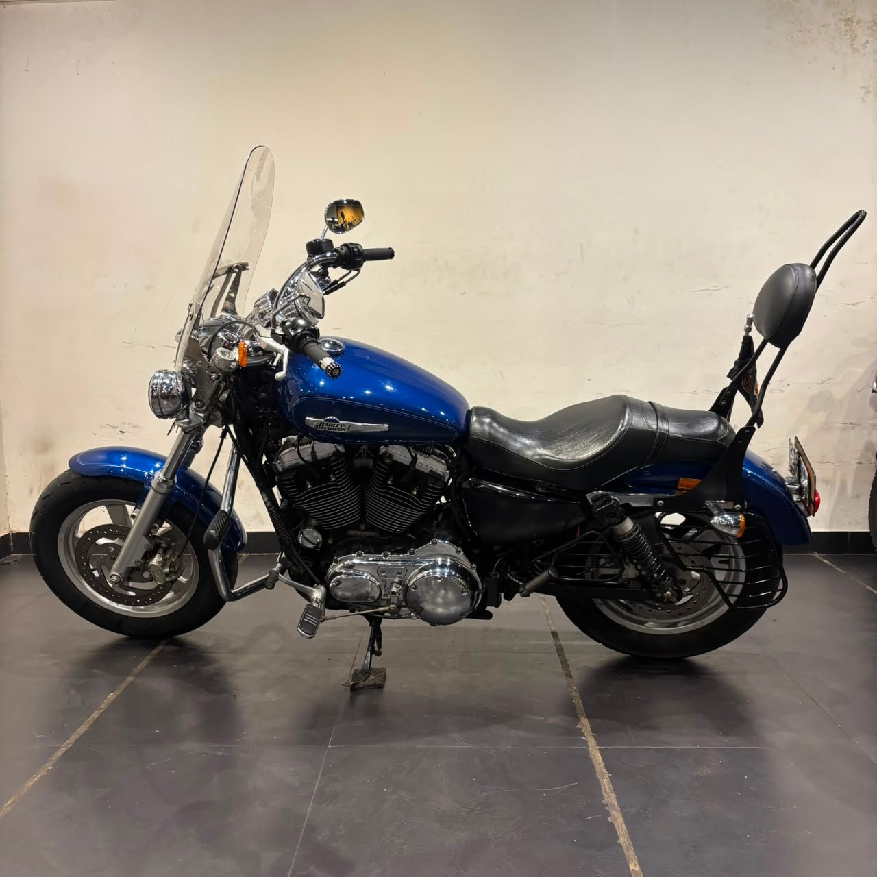 HARLEY DAVIDSON CUSTOM 1200 (2016)