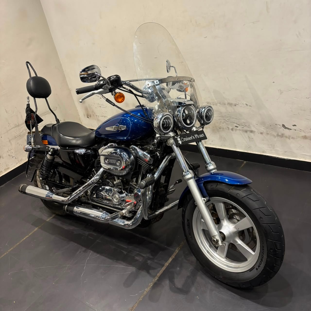HARLEY DAVIDSON CUSTOM 1200 (2016)