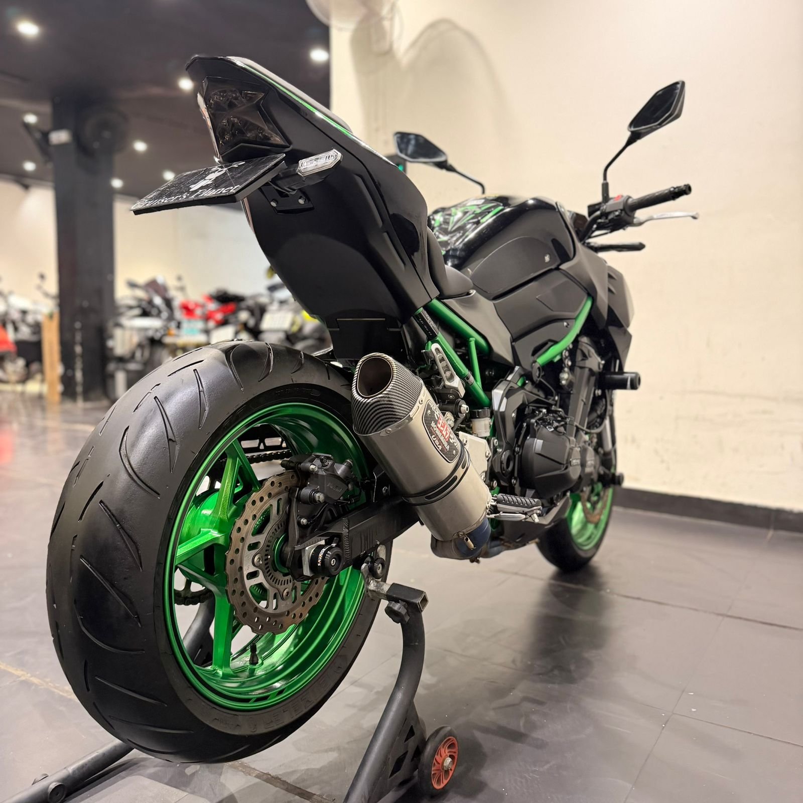 KAWASAKI Z900