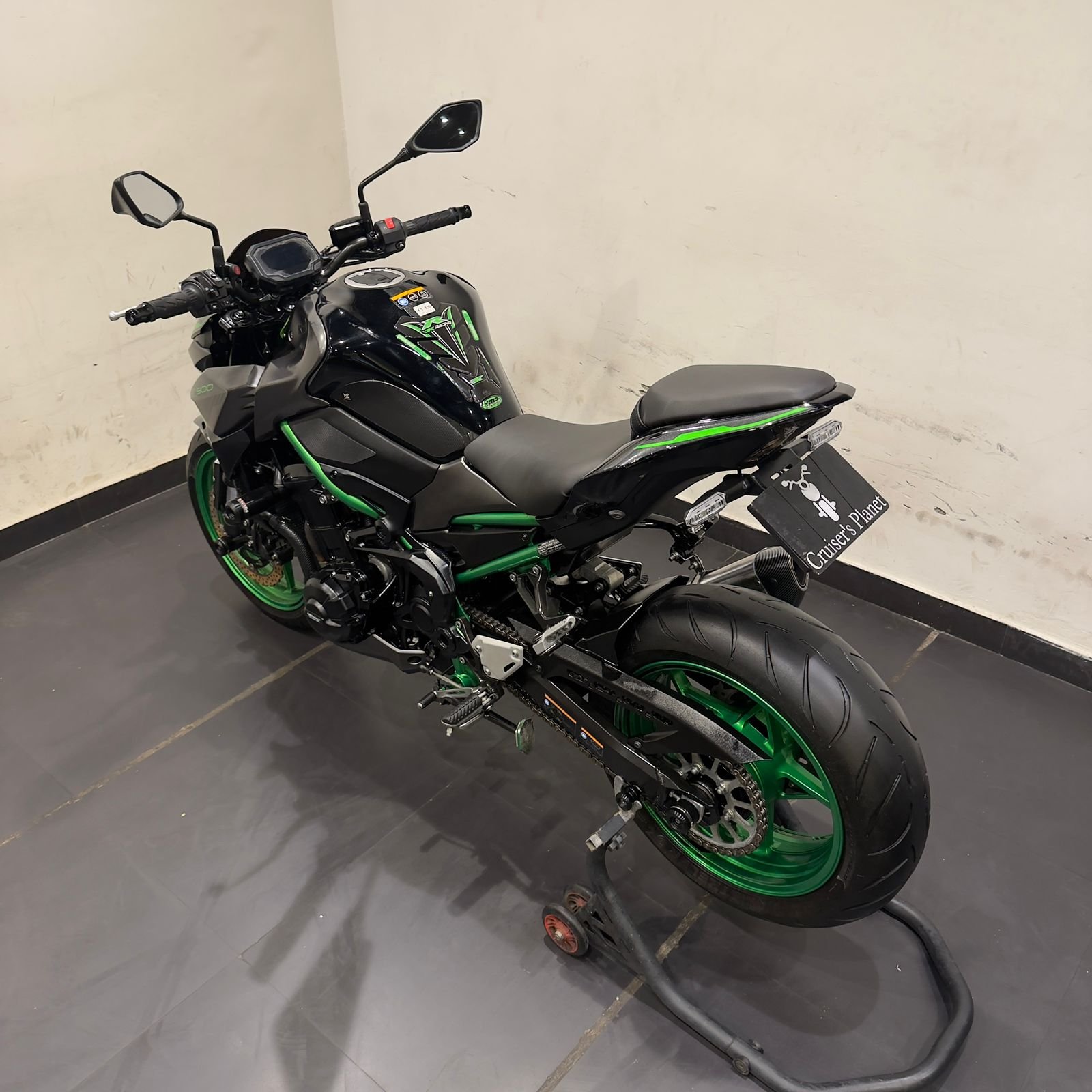 KAWASAKI Z900