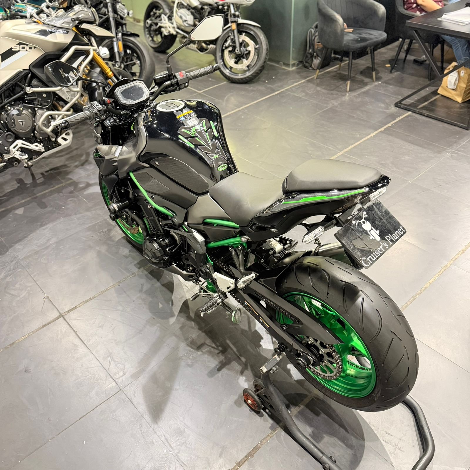 KAWASAKI Z900