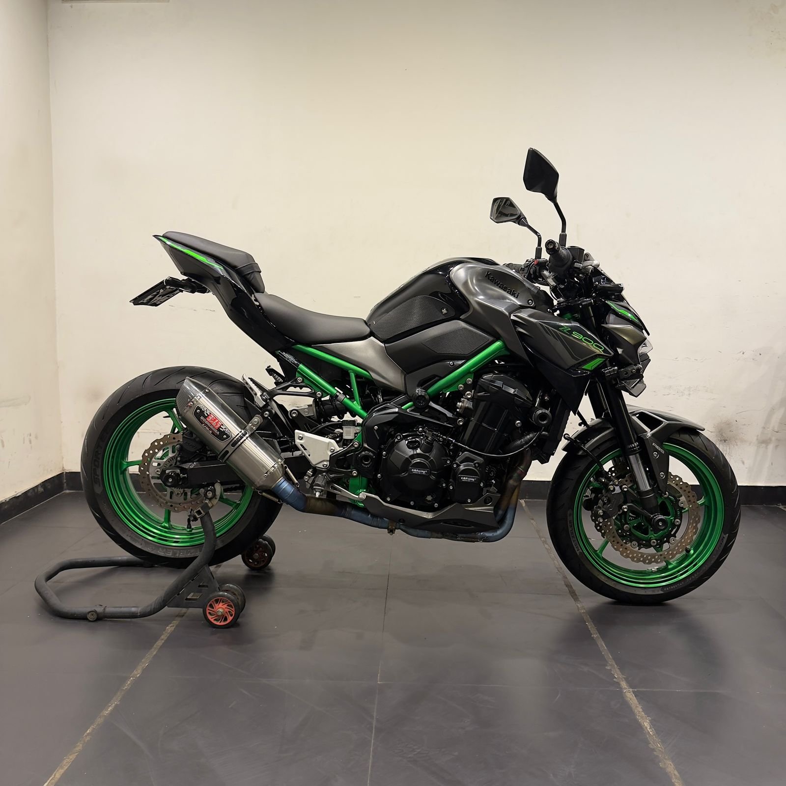 KAWASAKI Z900