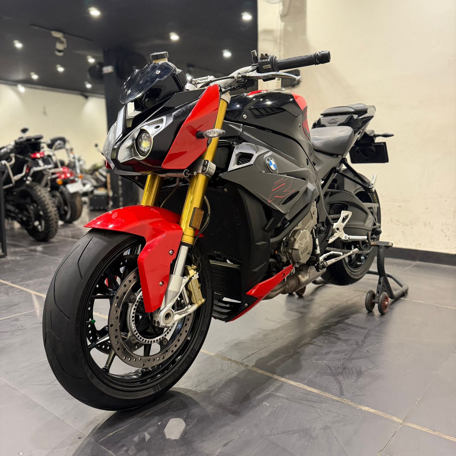 BMW S1000 R