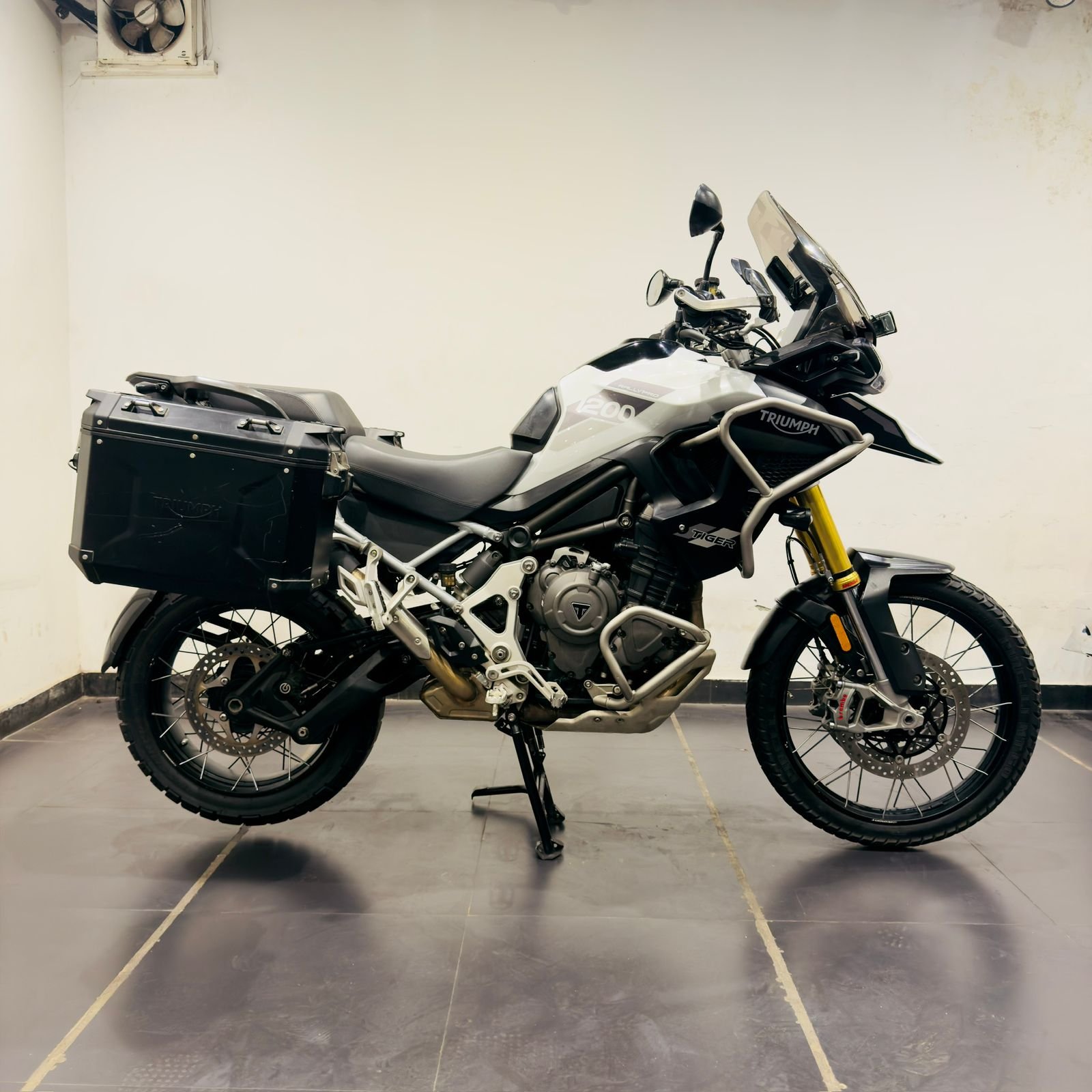 TRIUMPH TIGER 1200 RALLY PRO