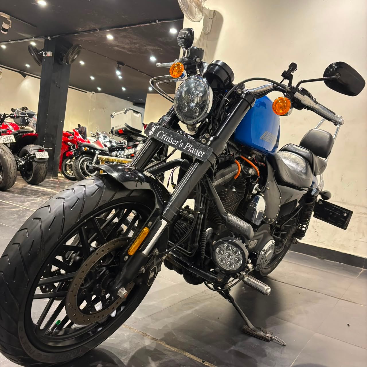HARLEY DAVIDSON ROADSTER 1200
