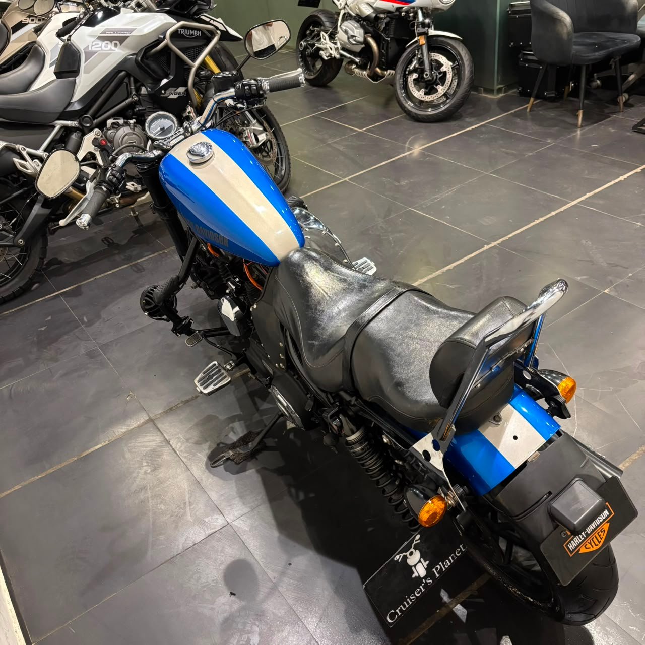 HARLEY DAVIDSON ROADSTER 1200