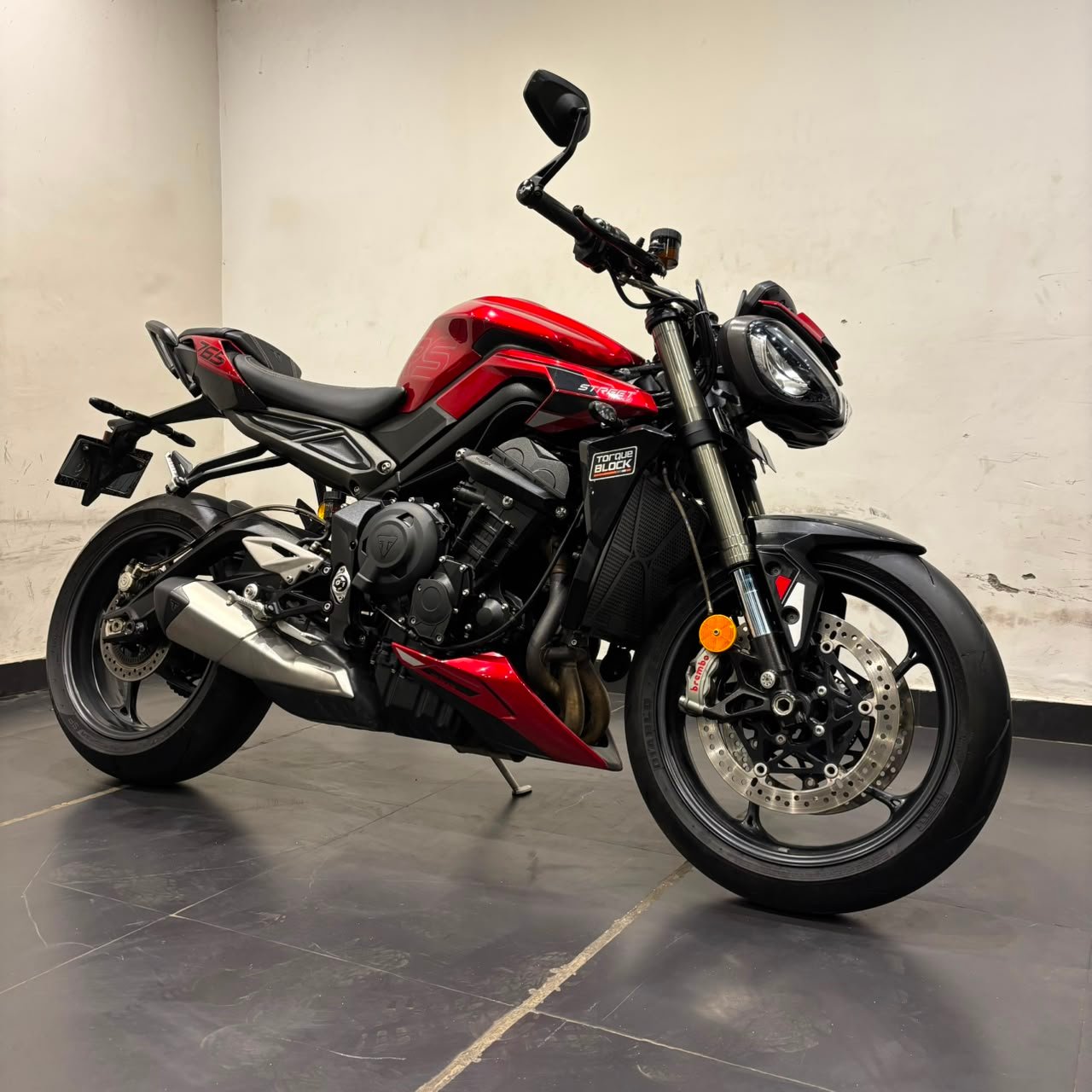 TRIUMPH STREET TRIPLE RS (2023)