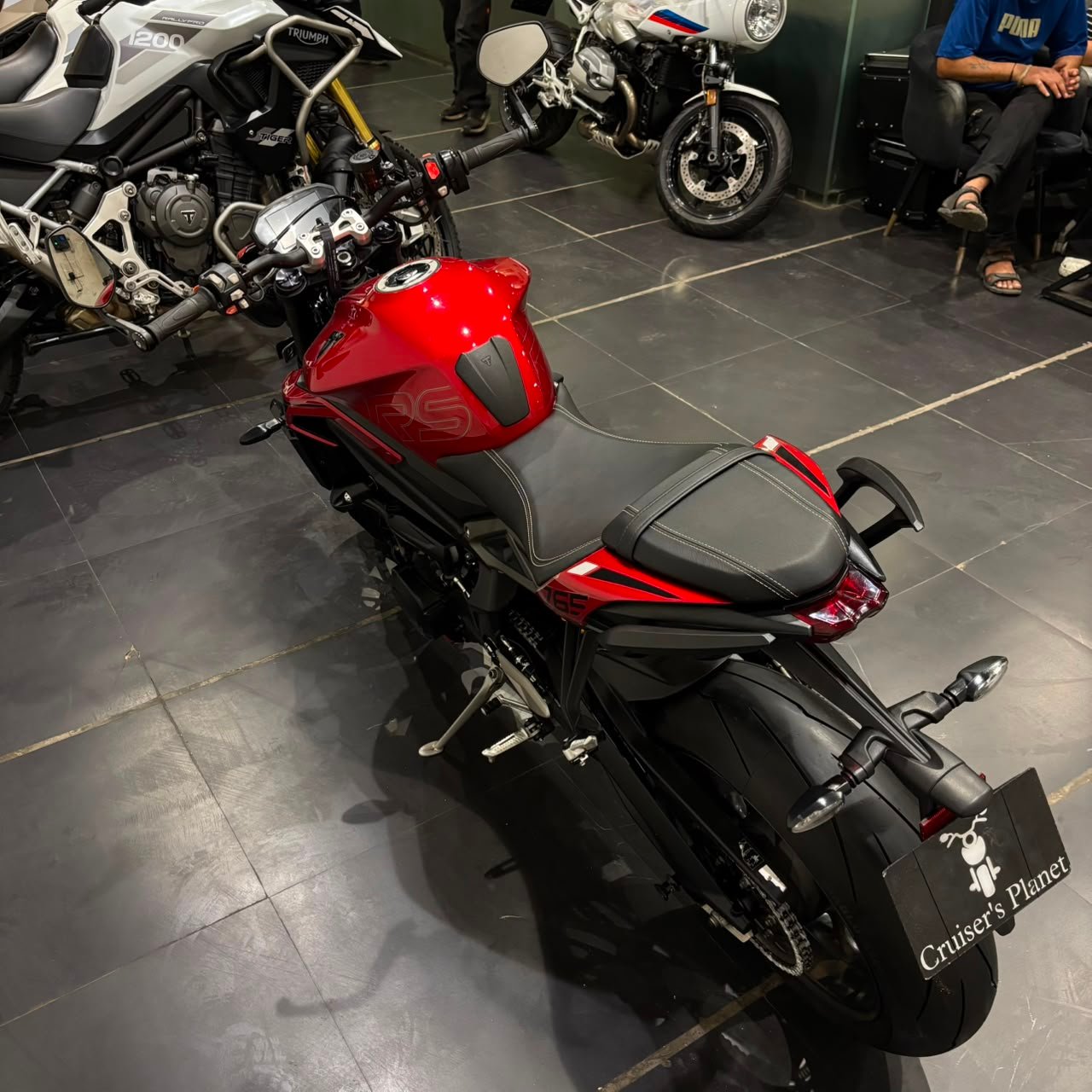 TRIUMPH STREET TRIPLE RS (2023)