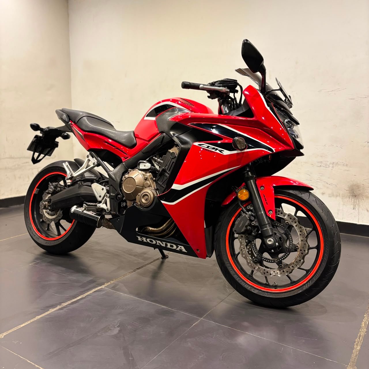 HONDA CBR 650F
