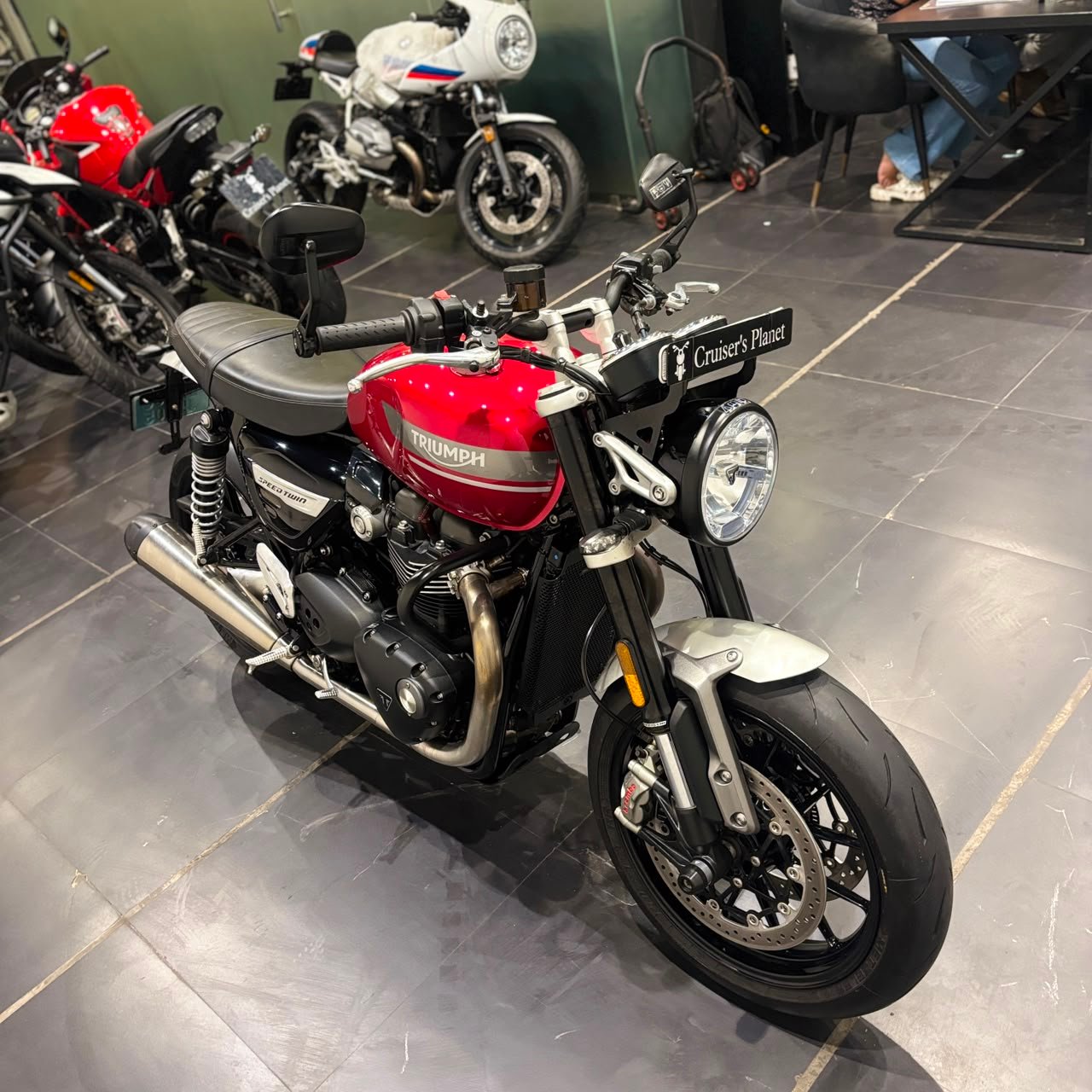 TRIUMPH SPEED TWIN