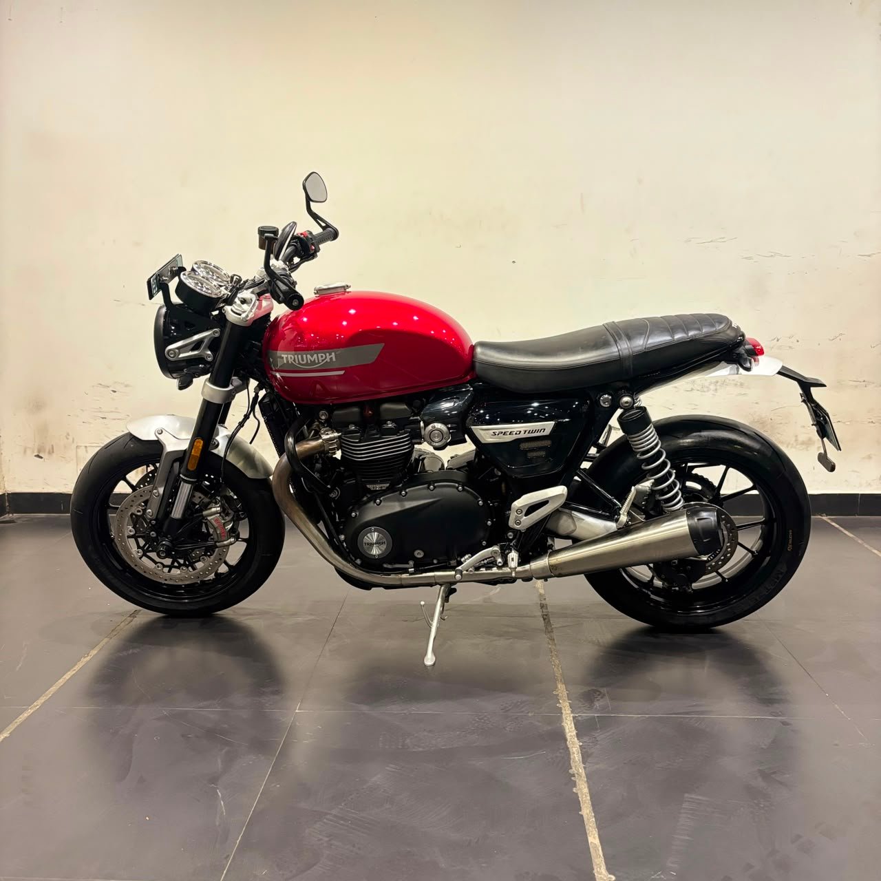 TRIUMPH SPEED TWIN