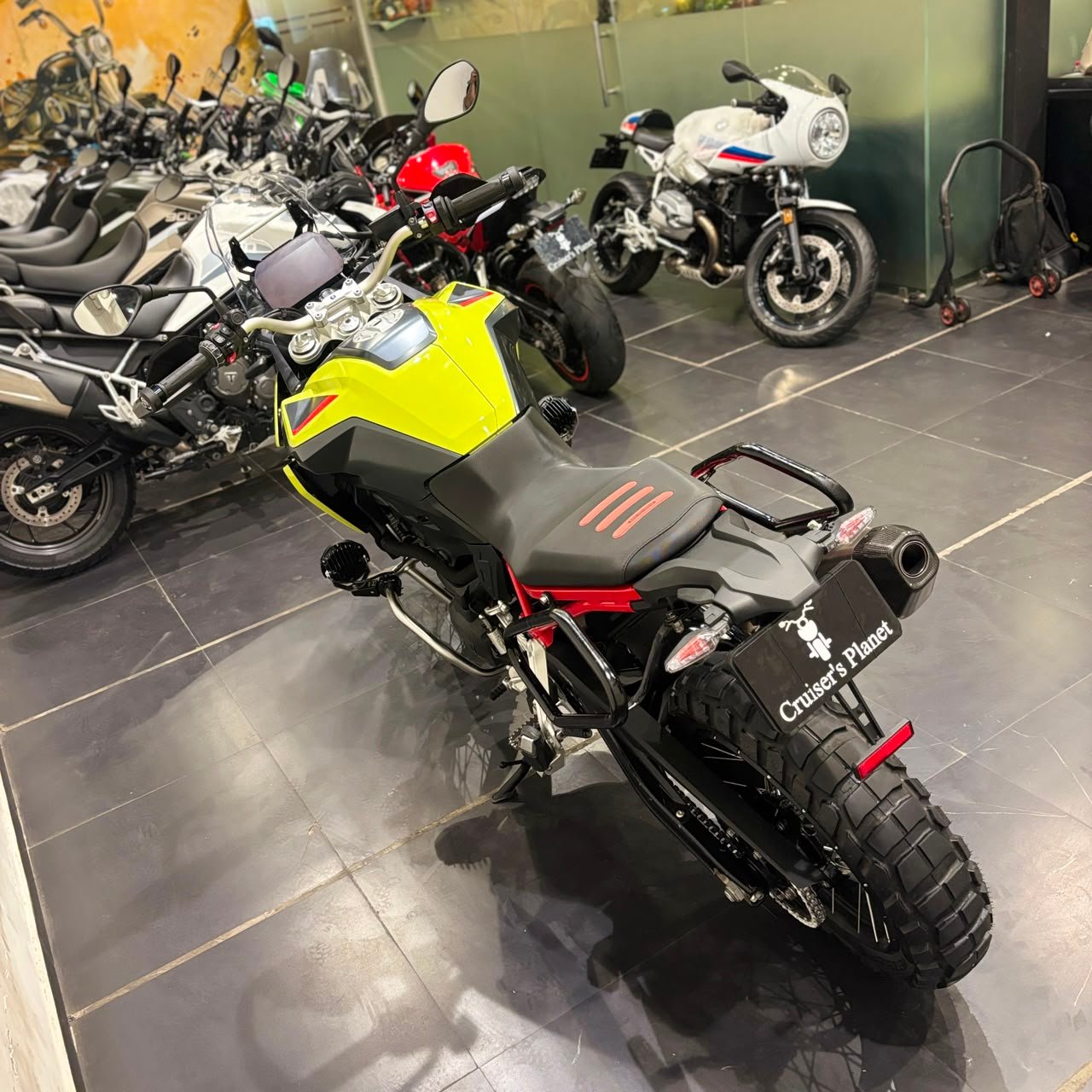 BMW F900 GS