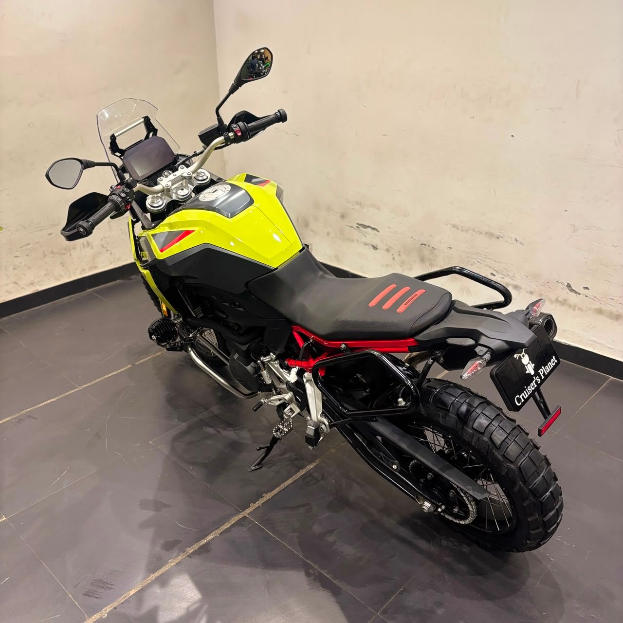BMW F900 GS