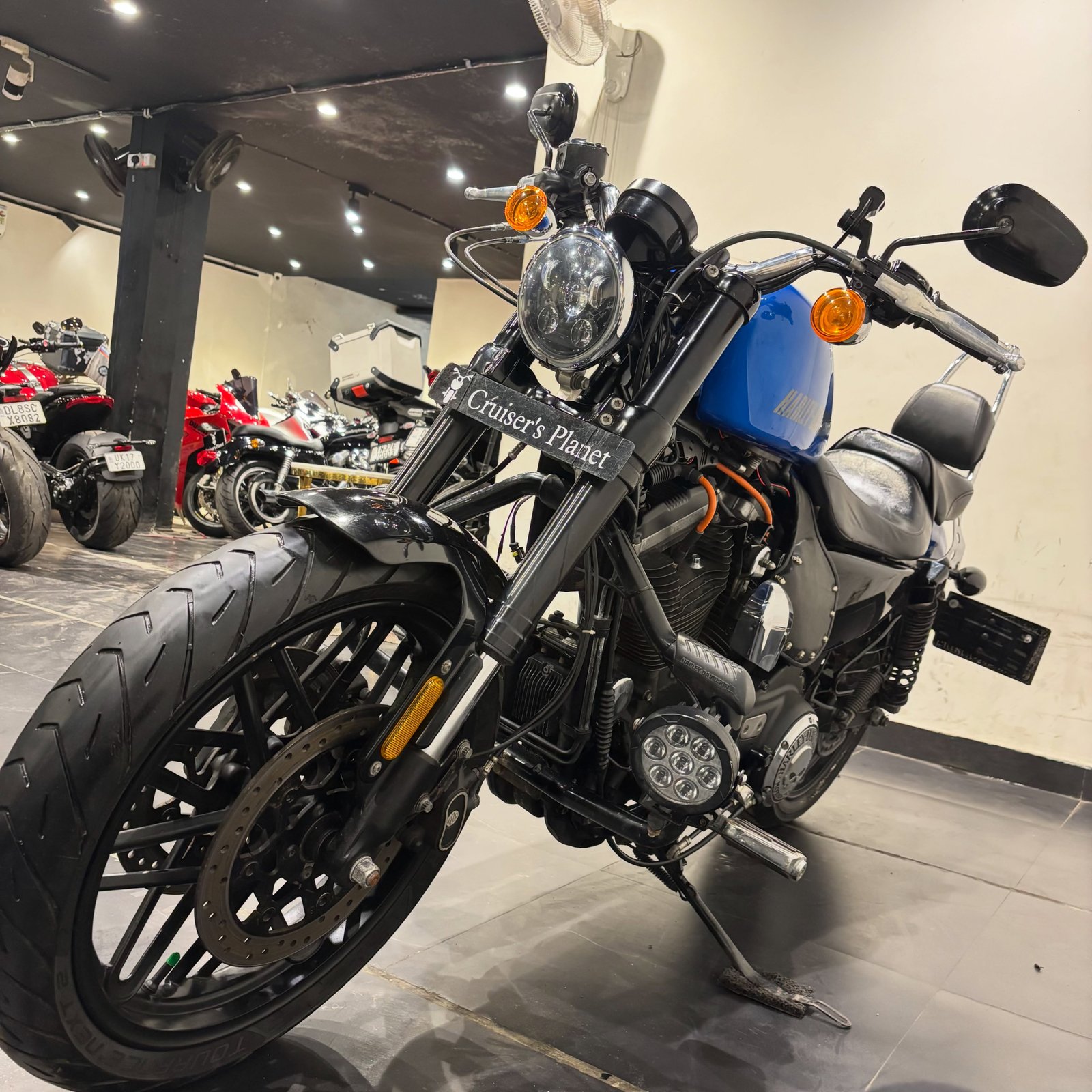HARLEY DAVIDSON ROADSTER 1200