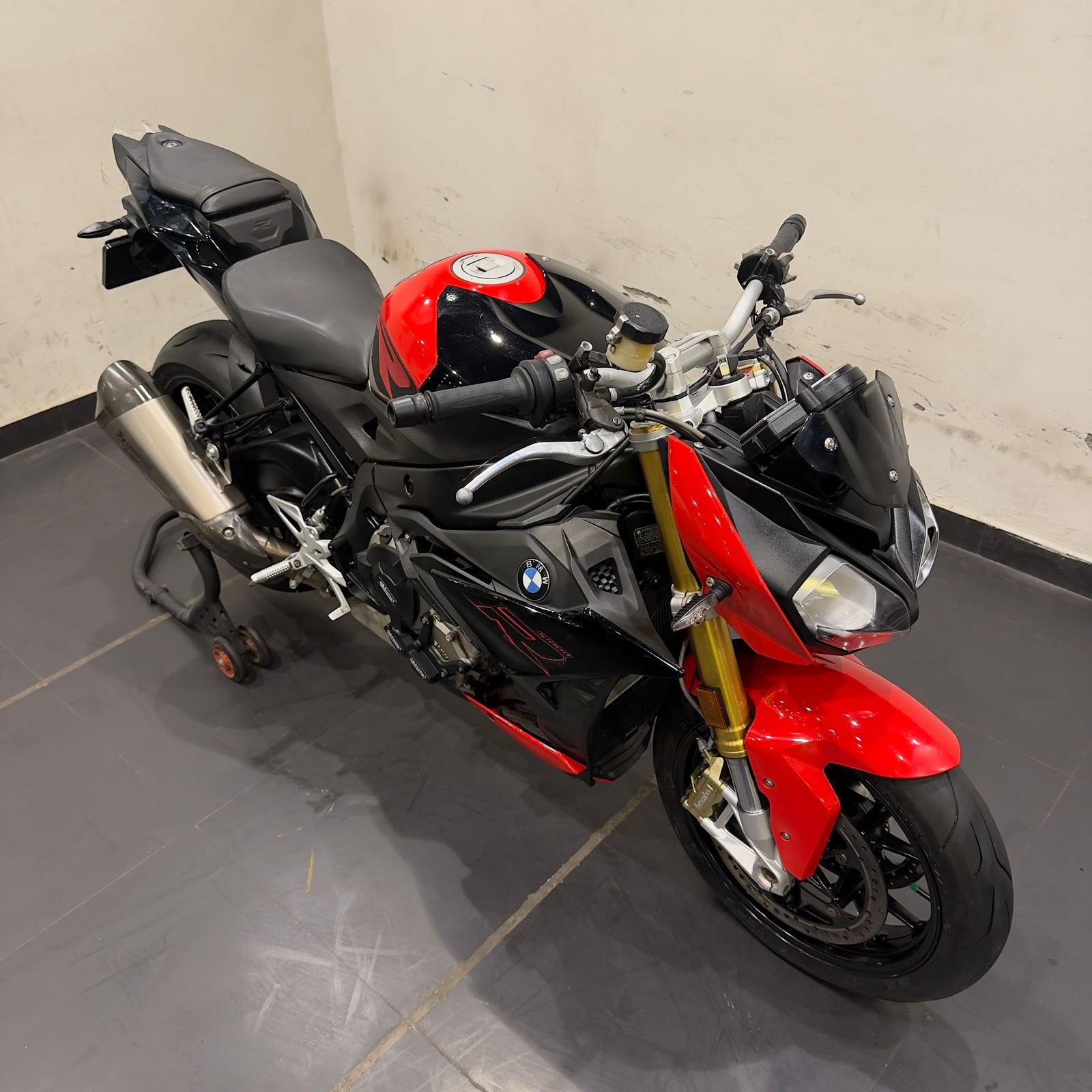 BMW S1000 R