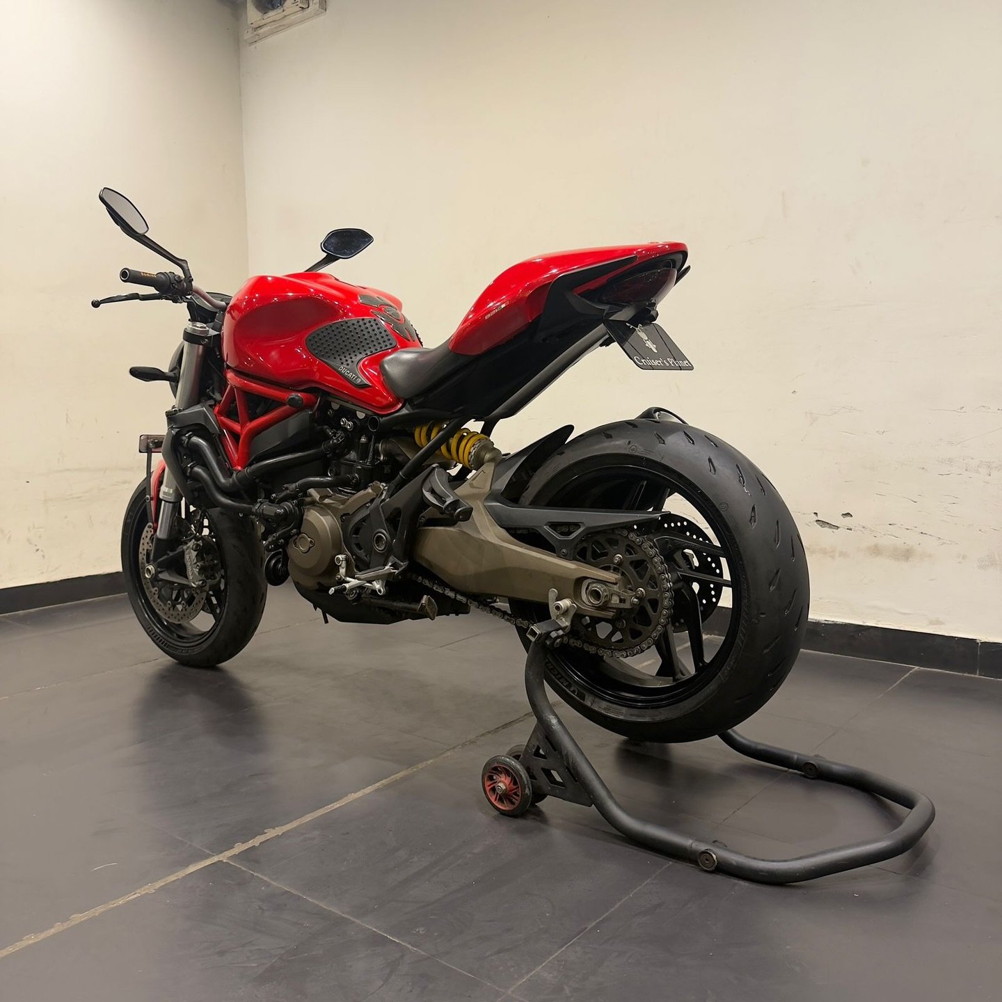 DUCATI MONSTER 821