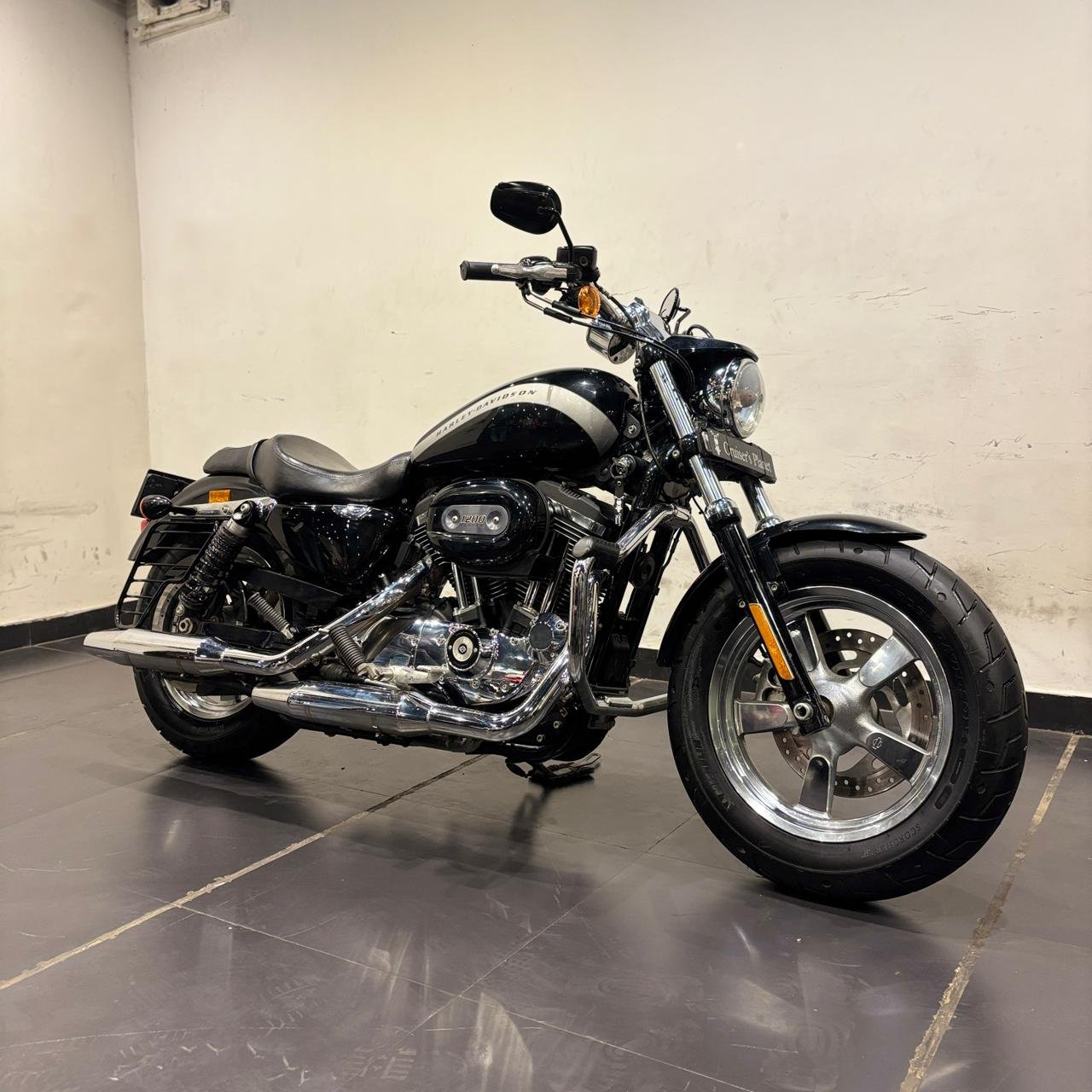 HARLEY DAVIDSON CUSTOM 1200