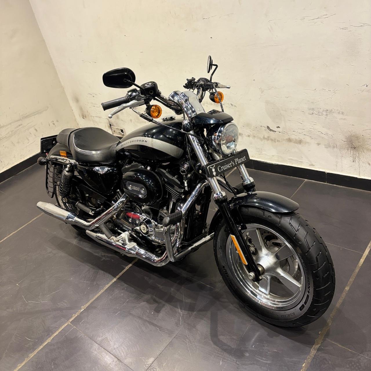 HARLEY DAVIDSON CUSTOM 1200