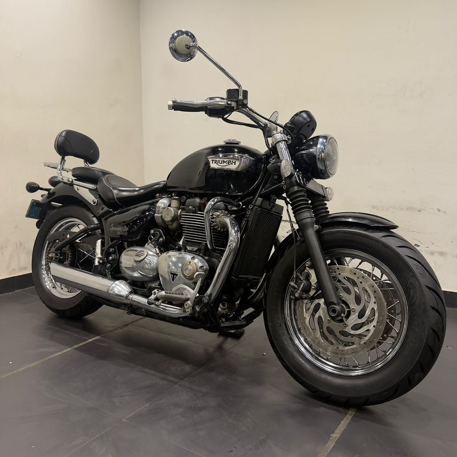 TRIUMPH BONNEVILLE SPEEDMASTER