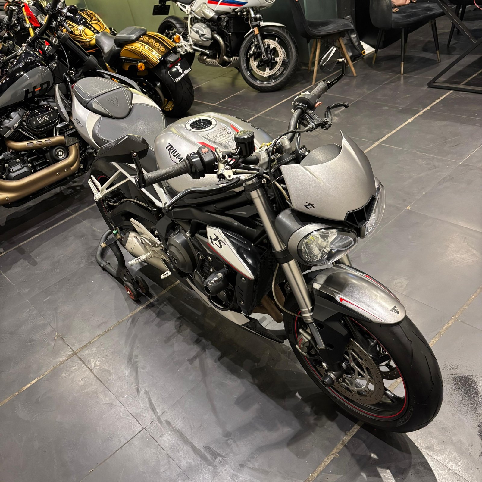 TRIUMPH STREET TRIPLE RS