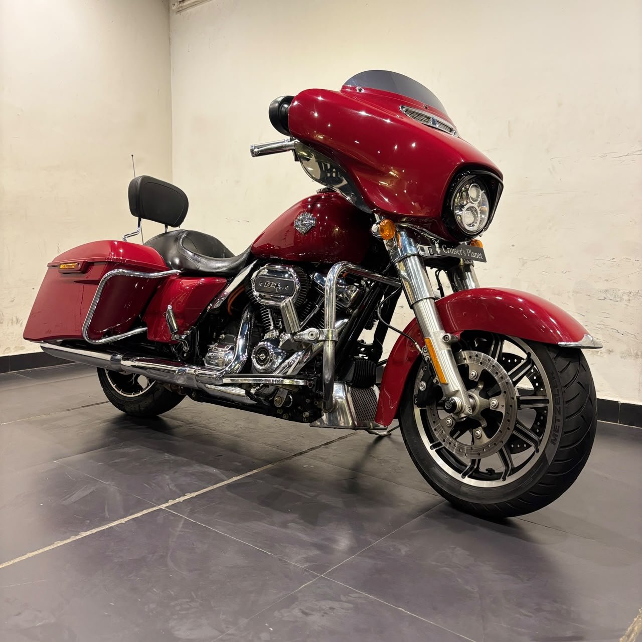 HARLEY DAVIDSON STREET GLIDE 114