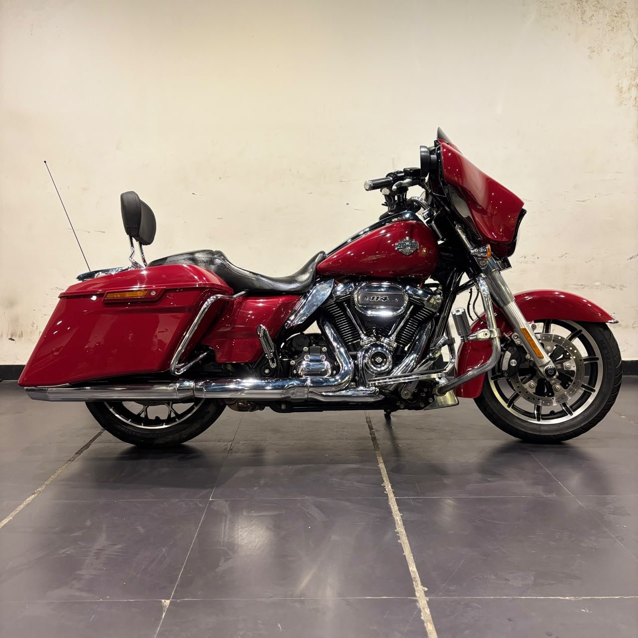 HARLEY DAVIDSON STREET GLIDE 114