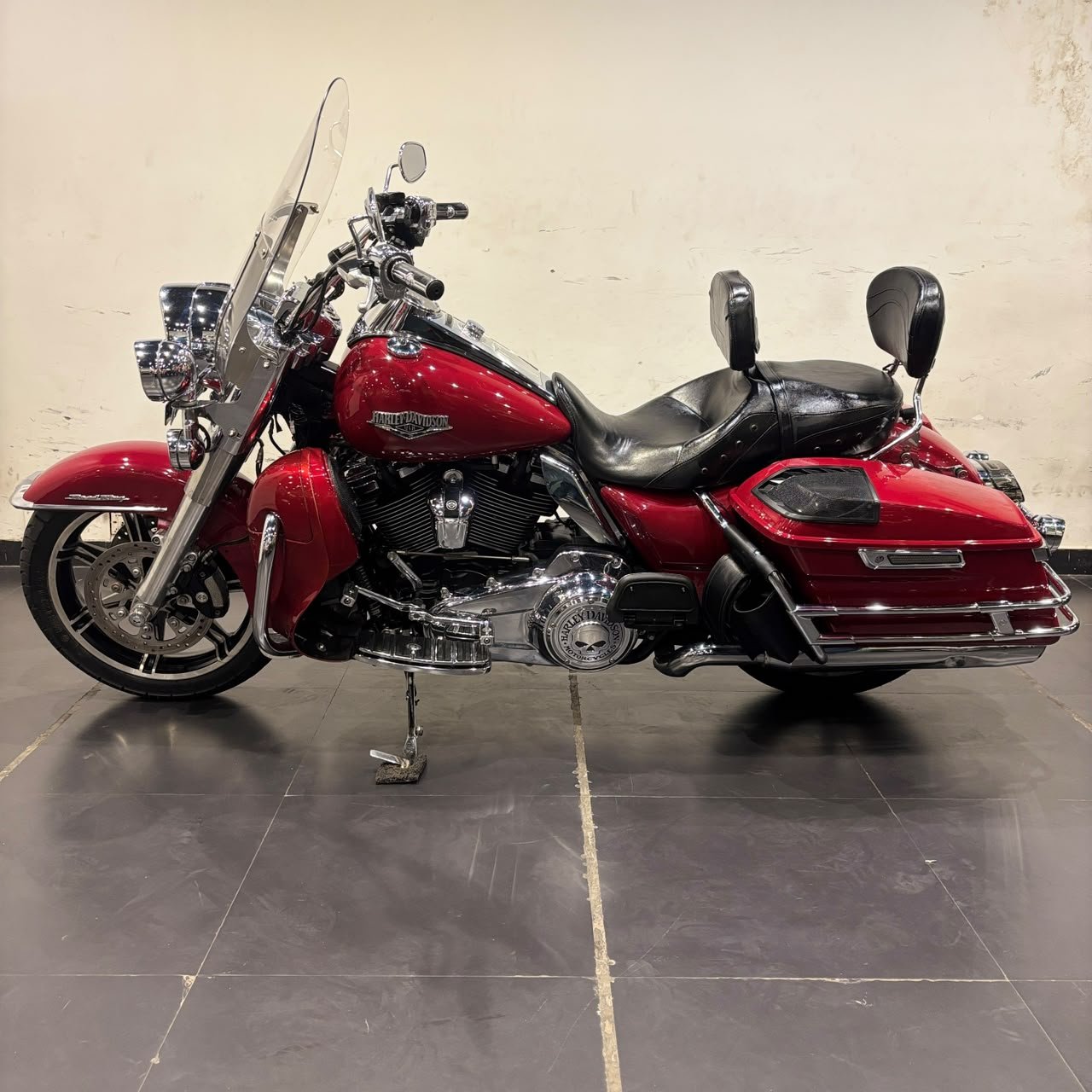 HARLEY DAVIDSON ROAD KING 107