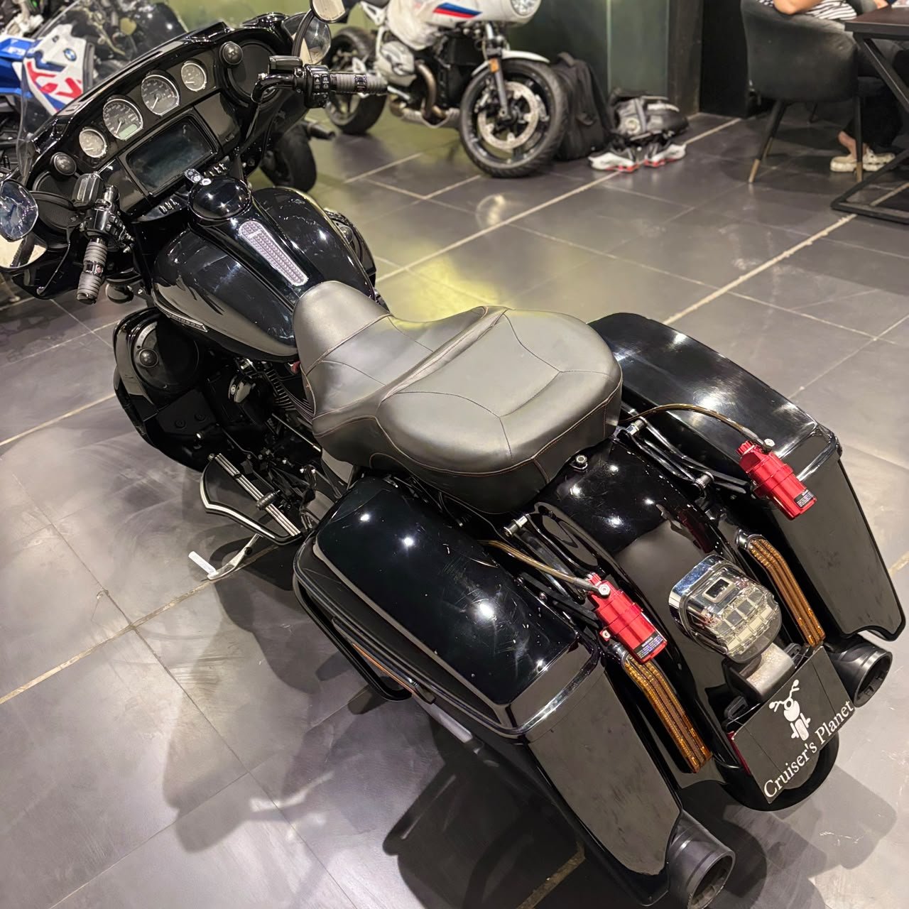 HARLEY DAVIDSON STREET GLIDE 114 (2019)