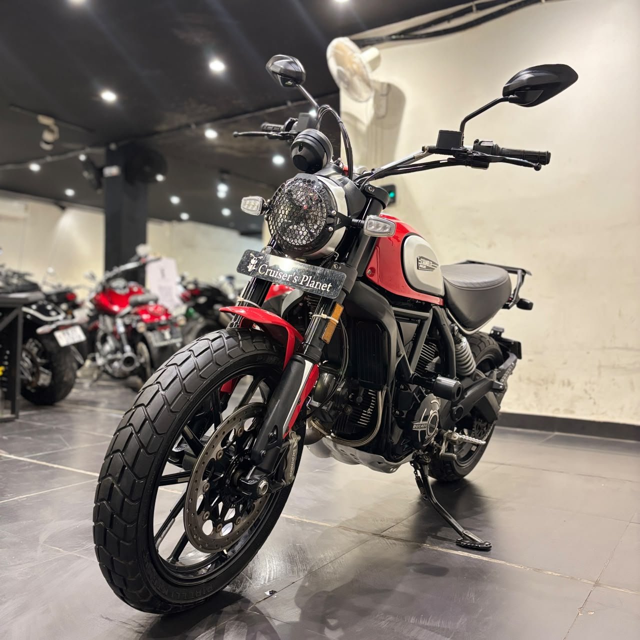 DUCATI SCRAMBLER ICON
