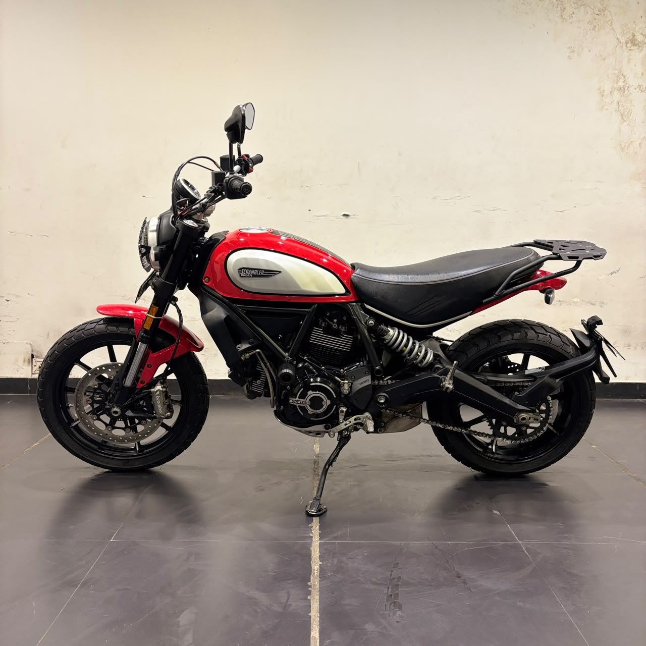 DUCATI SCRAMBLER ICON