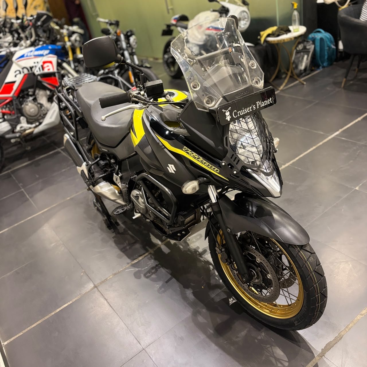 SUZUKI V STROM 650