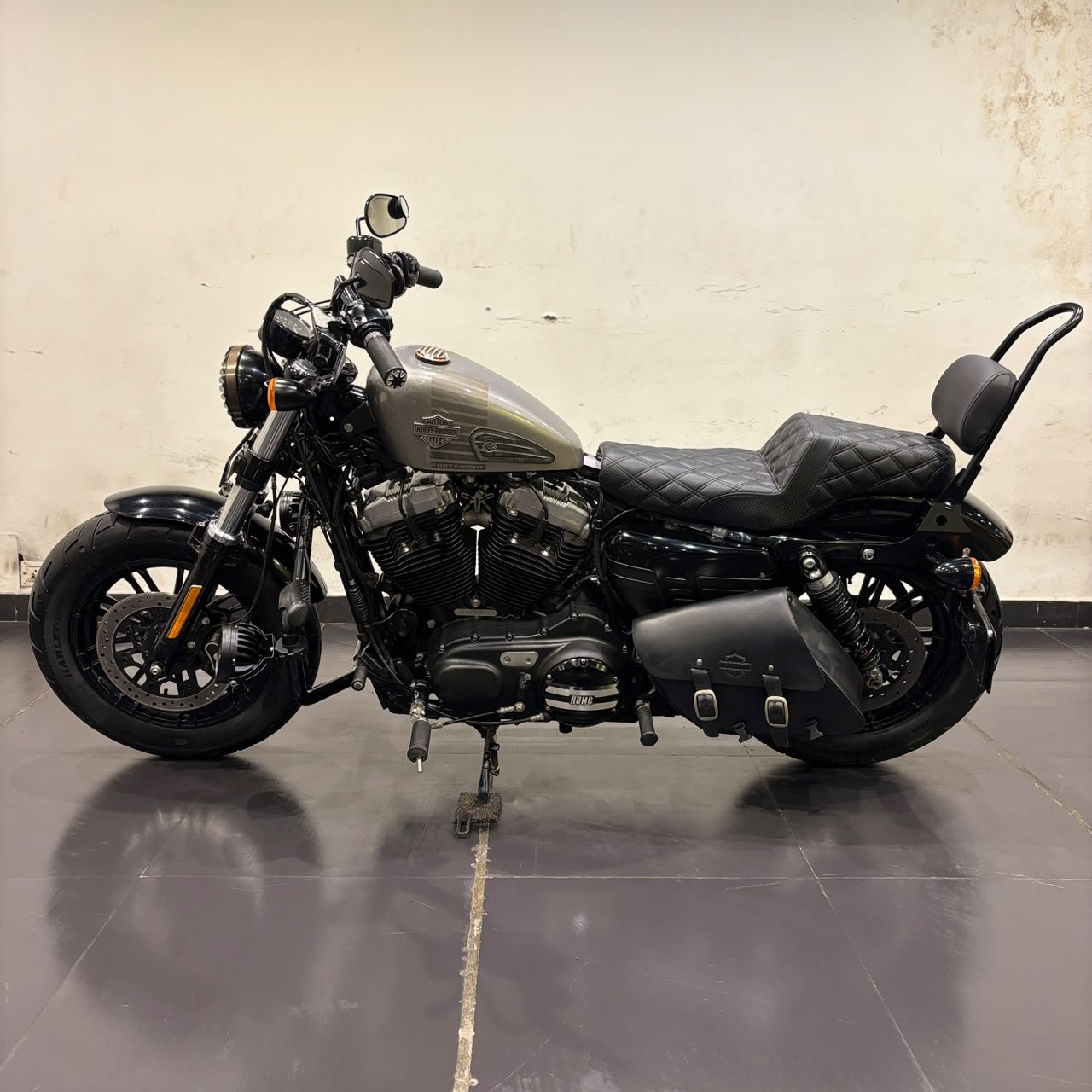 HARLEY DAVIDSON FORTY EIGHT (2016)
