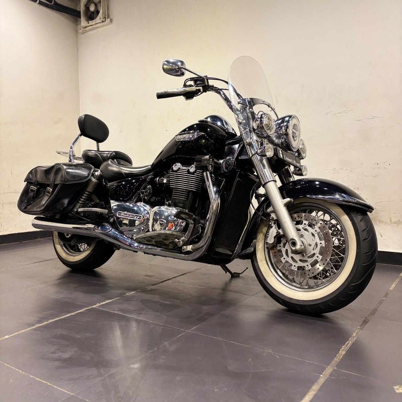 TRIUMPH THUNDERBIRD LT