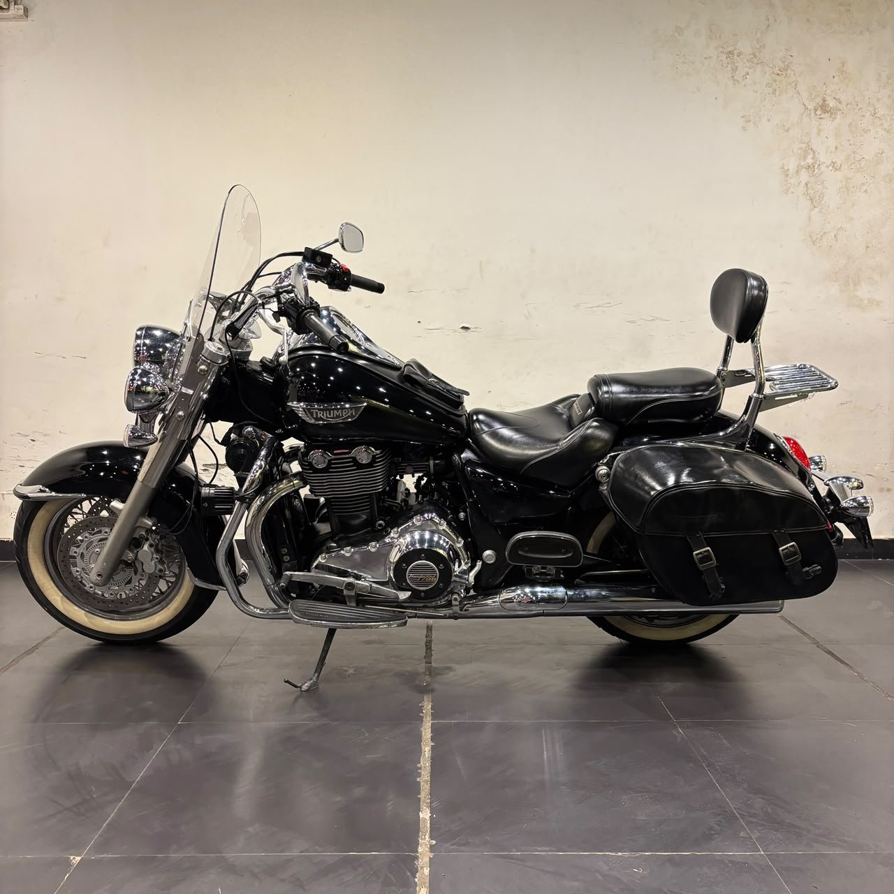 TRIUMPH THUNDERBIRD LT