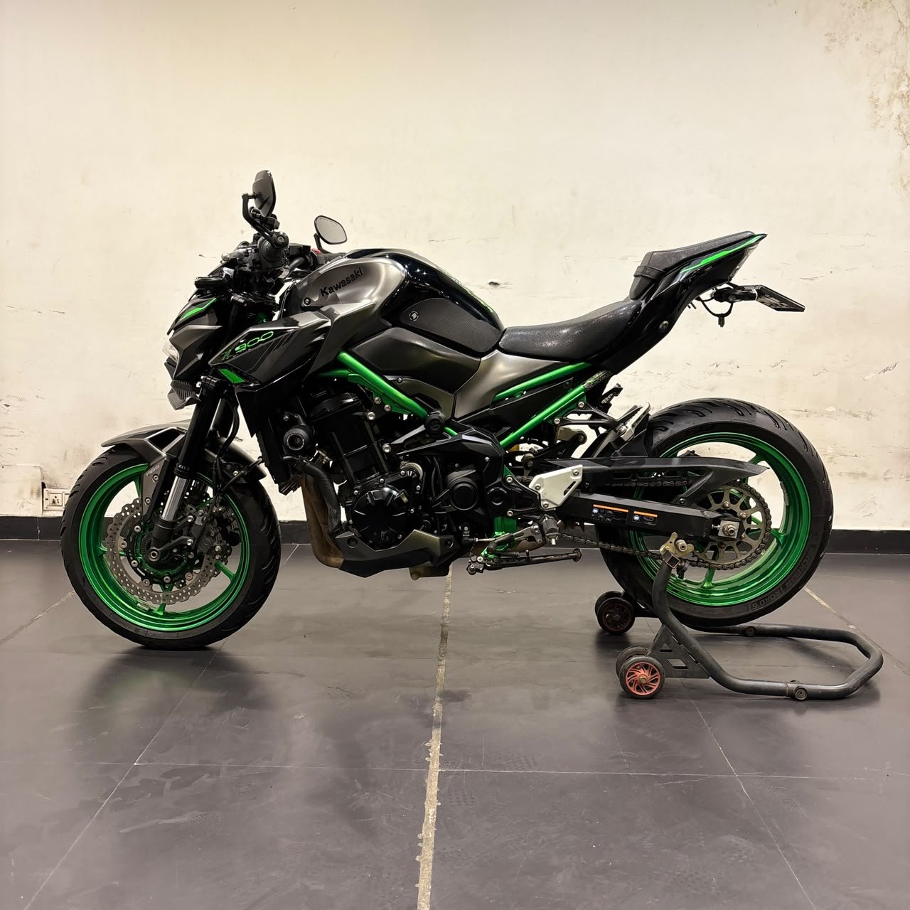 KAWASAKI Z900 (2024)