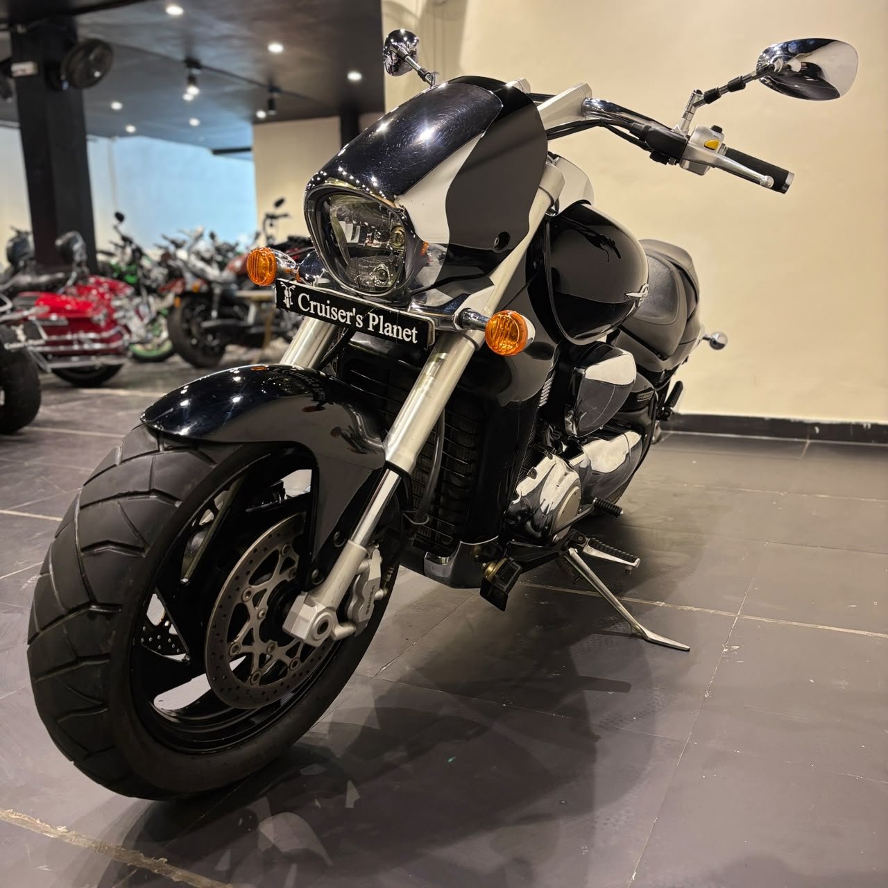 SUZUKI INTRUDER 1800