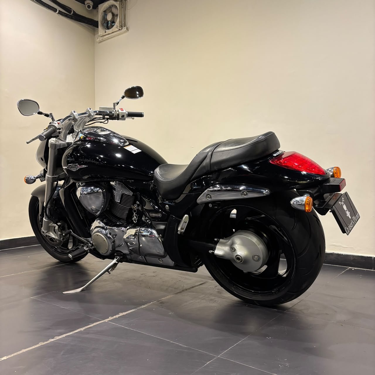 SUZUKI INTRUDER 1800