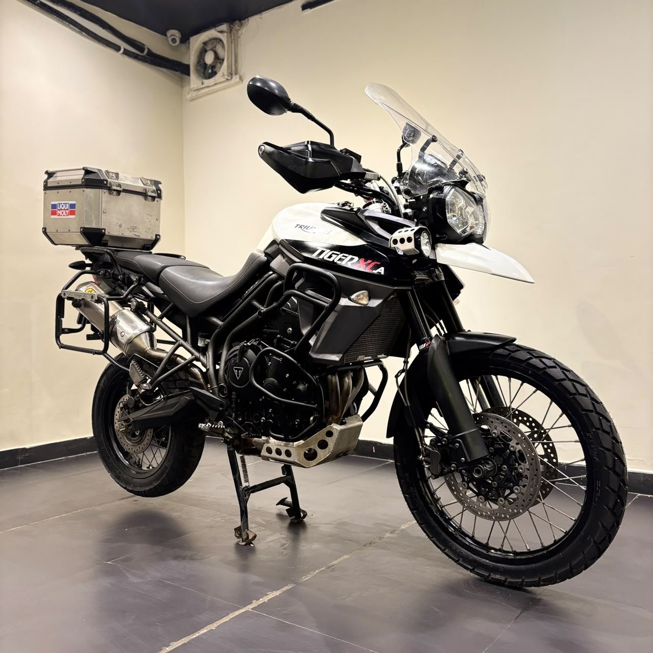 TRIUMPH TIGER 800 XCA